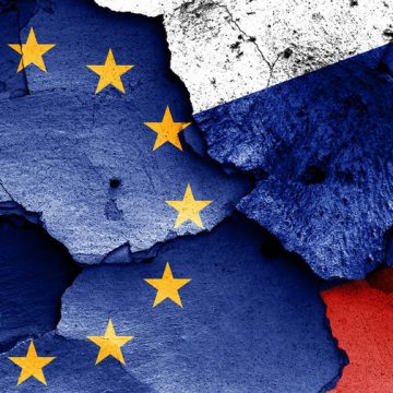 ЕС не будет пытаться ограничивать закупки нефти и газа у России