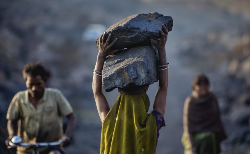 Индия не считает справедливыми требования Запада о быстром отказе от угля